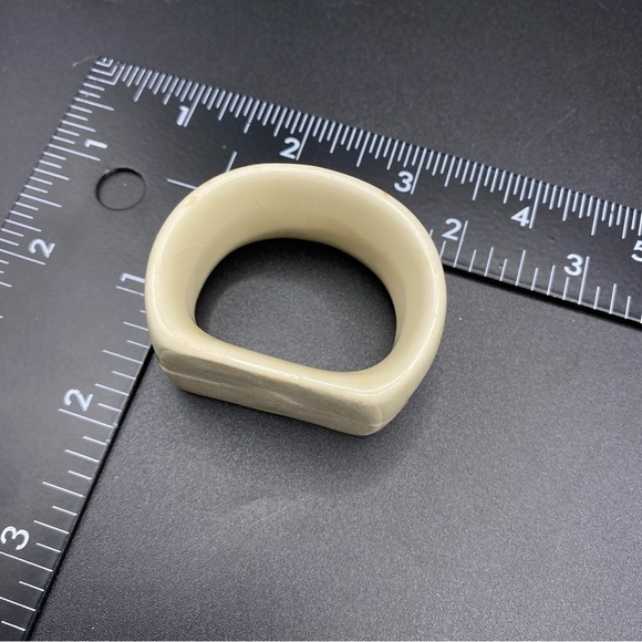 NAPKIN RINGS Vintage Porcelain Floral Hearts Green Leaves Napkin Rings Set Of 4 - Picture 5 of 7